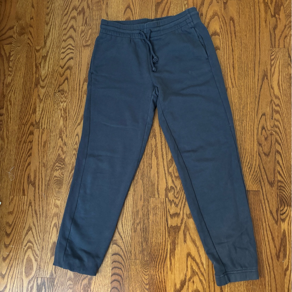 Aritzia TNA AiryAF Fleece Sweats